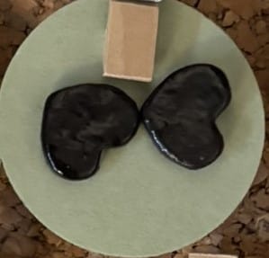 Black Heart Earrings2