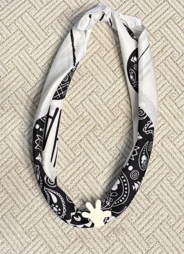 Mousey Hand Neck Wear